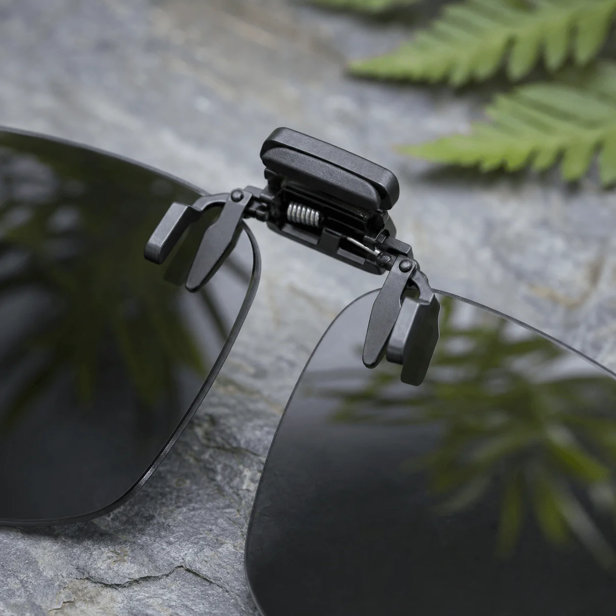 TrailClip Polarized Lens construction view